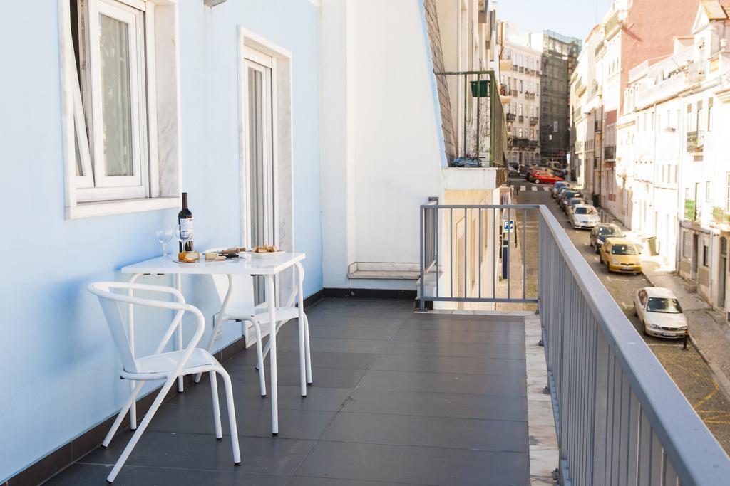 Joivy Joyful 2br With Terrace Nearby Sao Bento Palace Apartment Lissabon