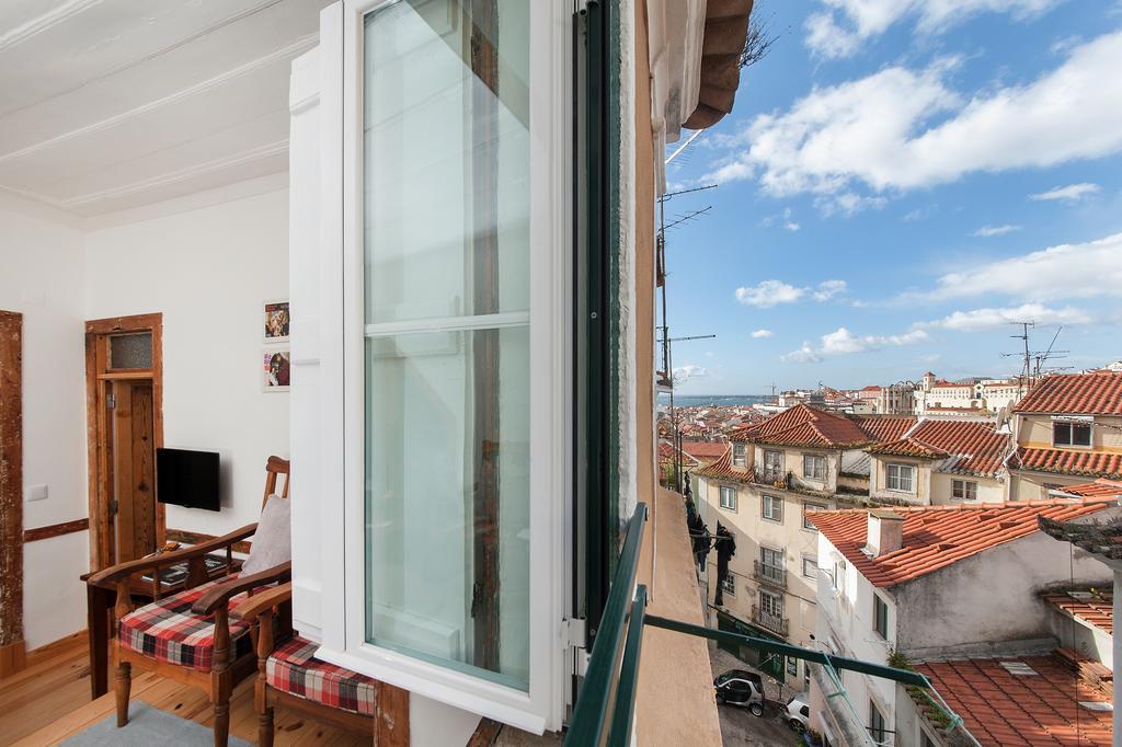 In Historical Apartment Lissabon