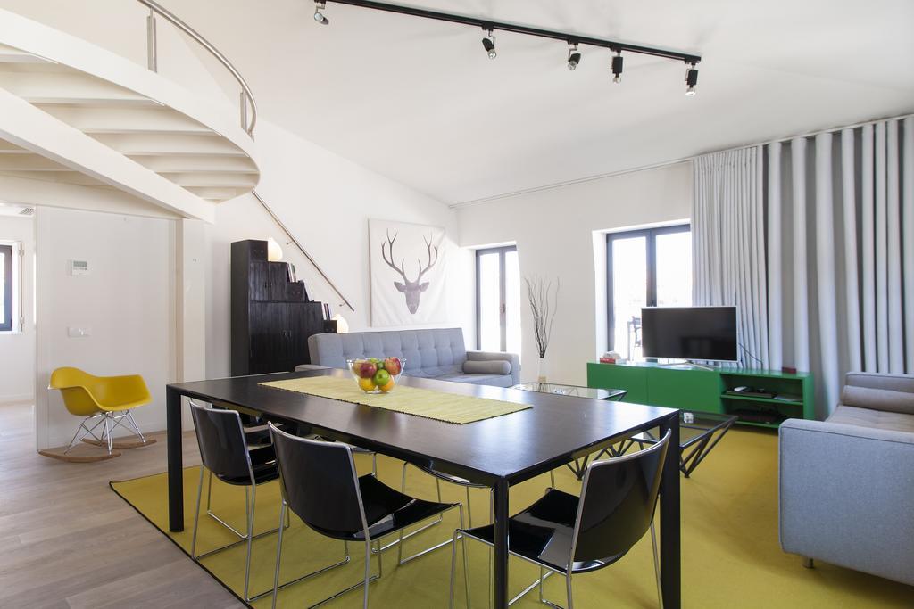 Joivy Lux And Spacious 1br With Huge Terrace, 5mins To Academy Of Sciences Appartement