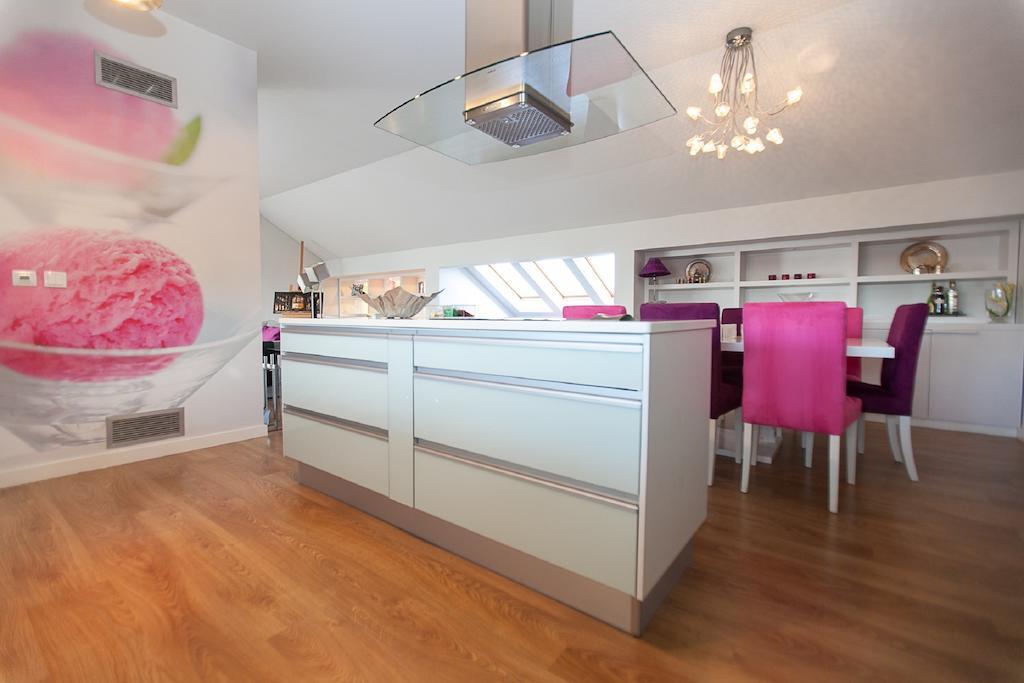 Charming Penthouse With Private Terrace