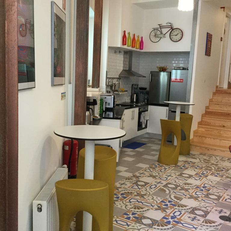 Gasthuis House Petit Lusa Lissabon