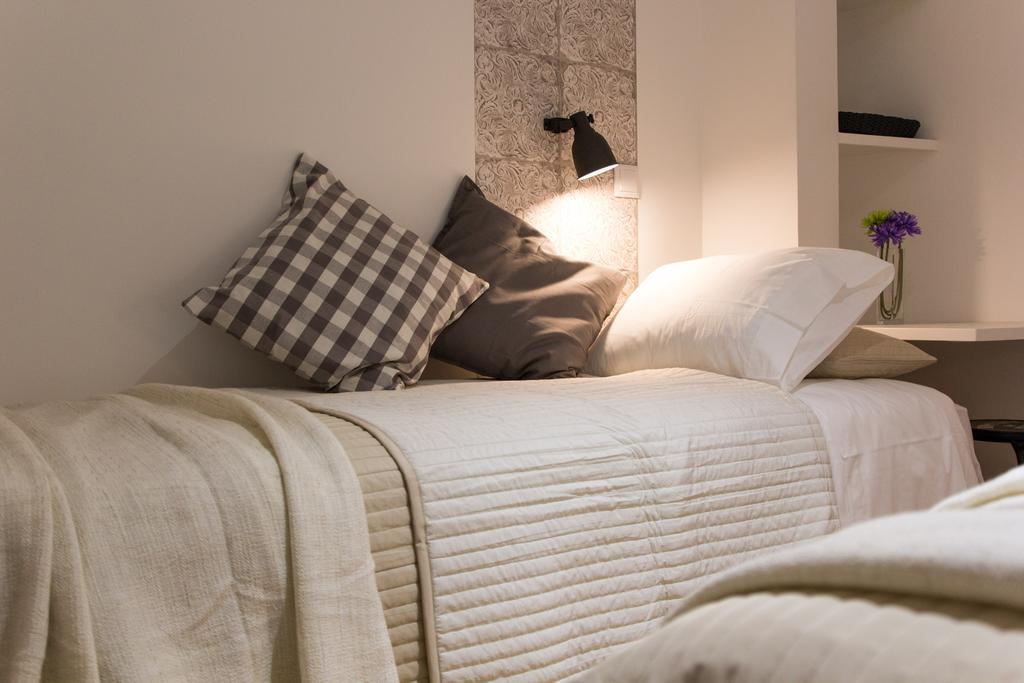 Apartment On The Path Of Fado Too Lisbon