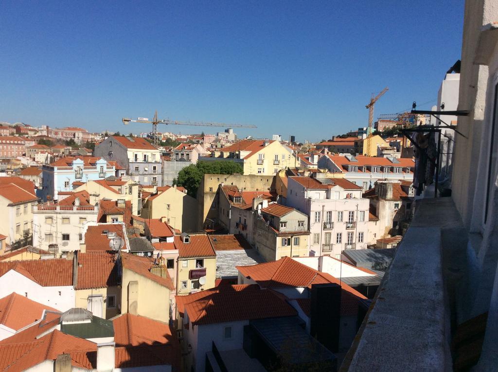 Boavista Dans La Mouraria Lisbon