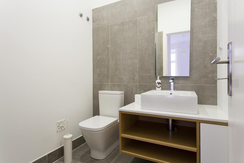 Altido Cosy 2br Apt With Terrace In Penha De França, 5mins From The Viewpoint Of Monte Agudo
