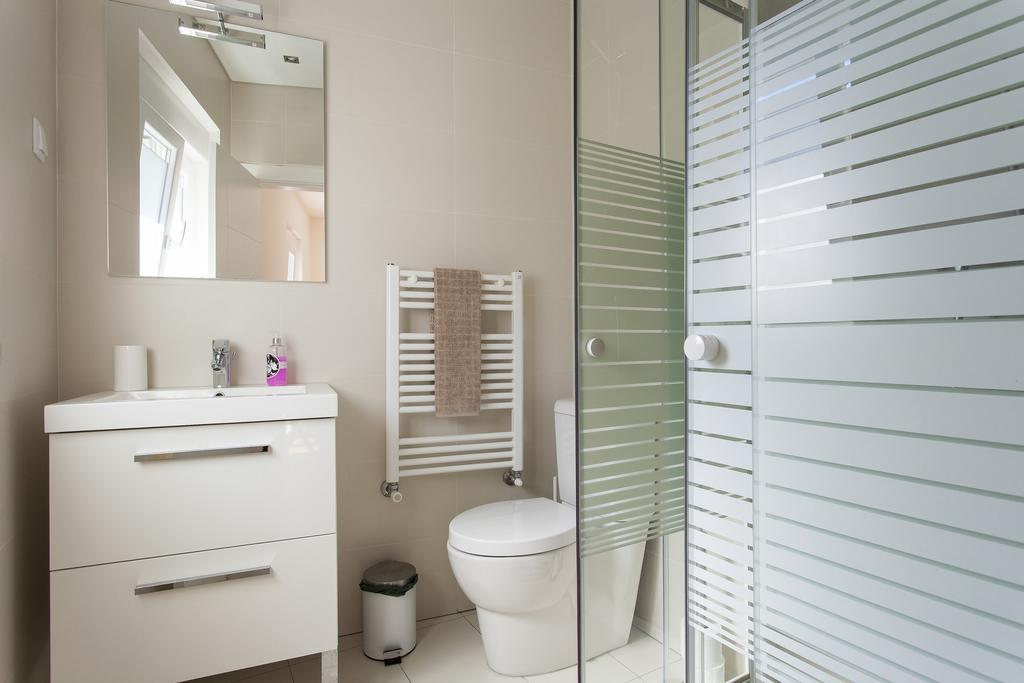 Joivy Joyful 2br With Terrace Nearby Sao Bento Palace Lissabon