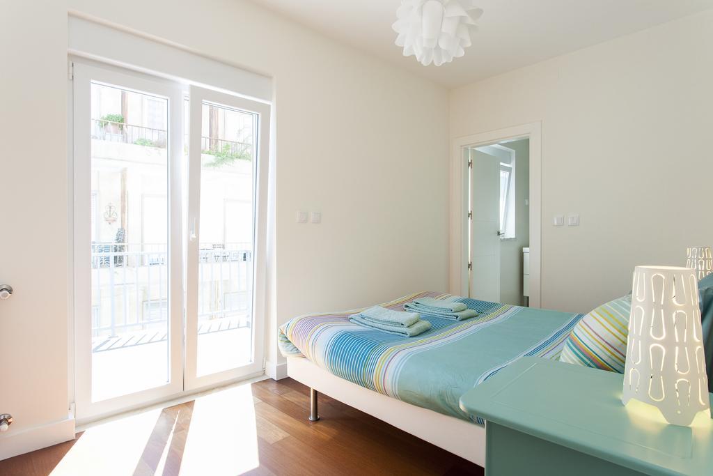Joivy Joyful 2br With Terrace Nearby Sao Bento Palace Apartment
