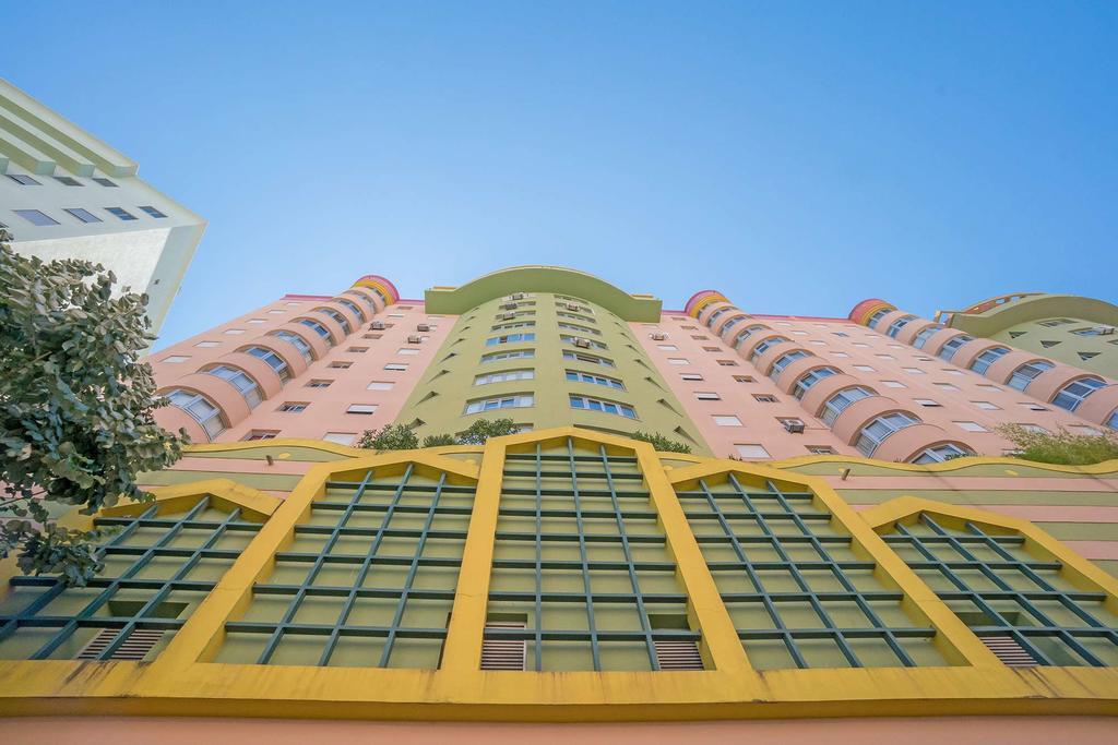 1-minute Walk To The Metro And 2 To The Supermarket Appartement Lisboa