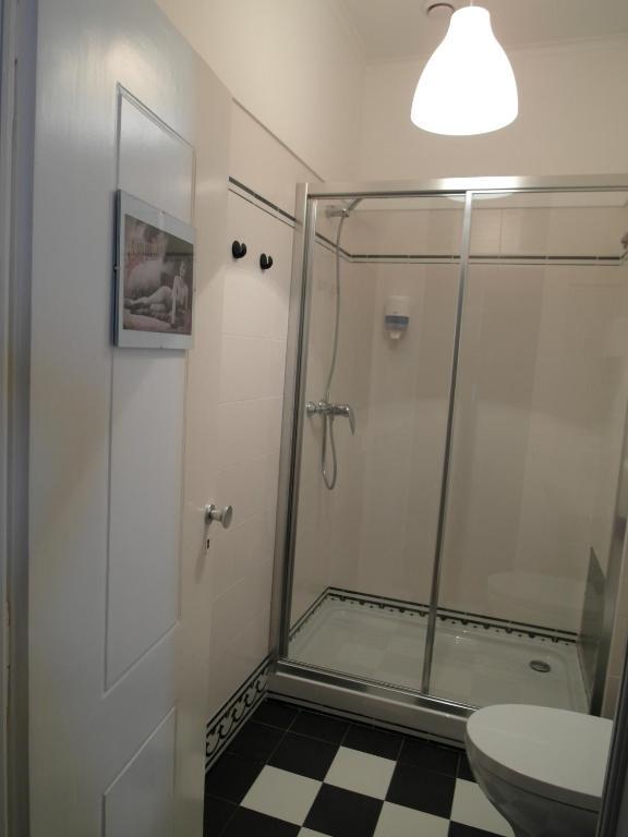 Hostel Graca 28 *