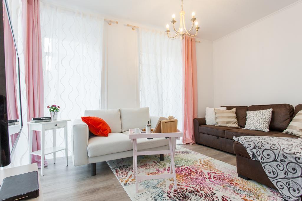 Appartement White Tiles In Center Lissabon