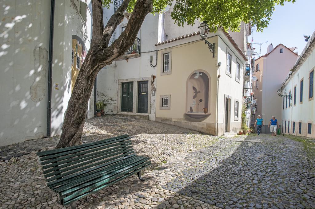Local In Alfama! Deolinda Home, Amazing View Holiday home *
