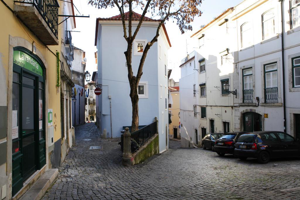 Alfama Yellow House Lissabon