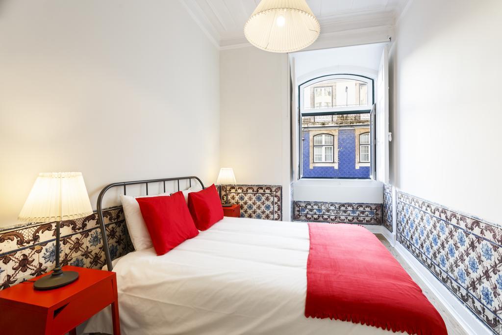 Whome | Fanqueiros Downtown Typical Apartment Apartment *