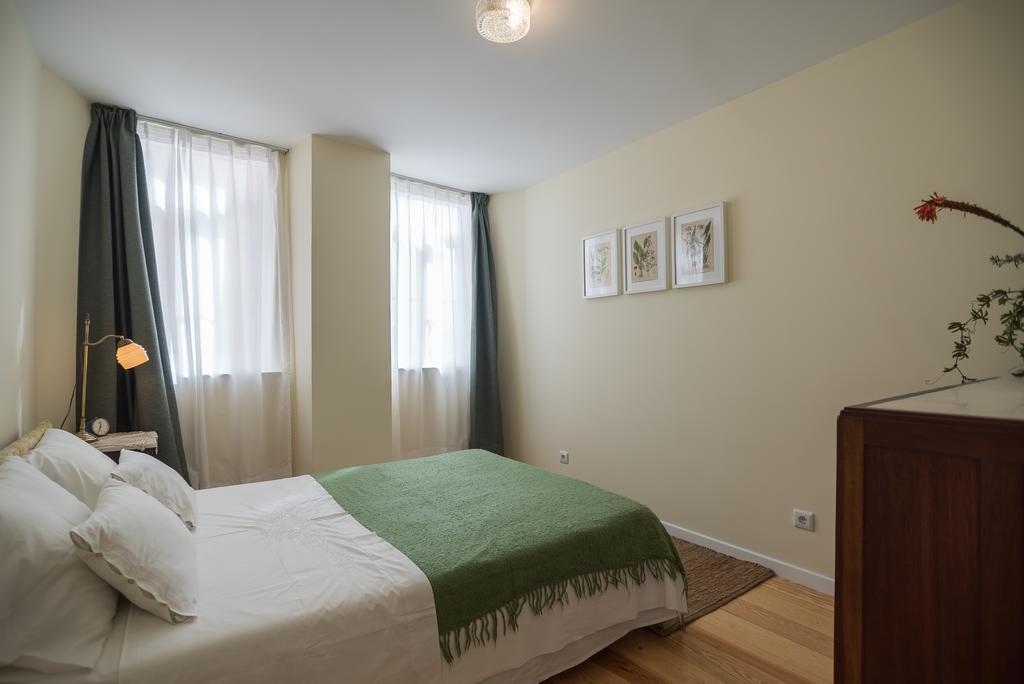 Little River View Triplex In Alfama * Lissabon