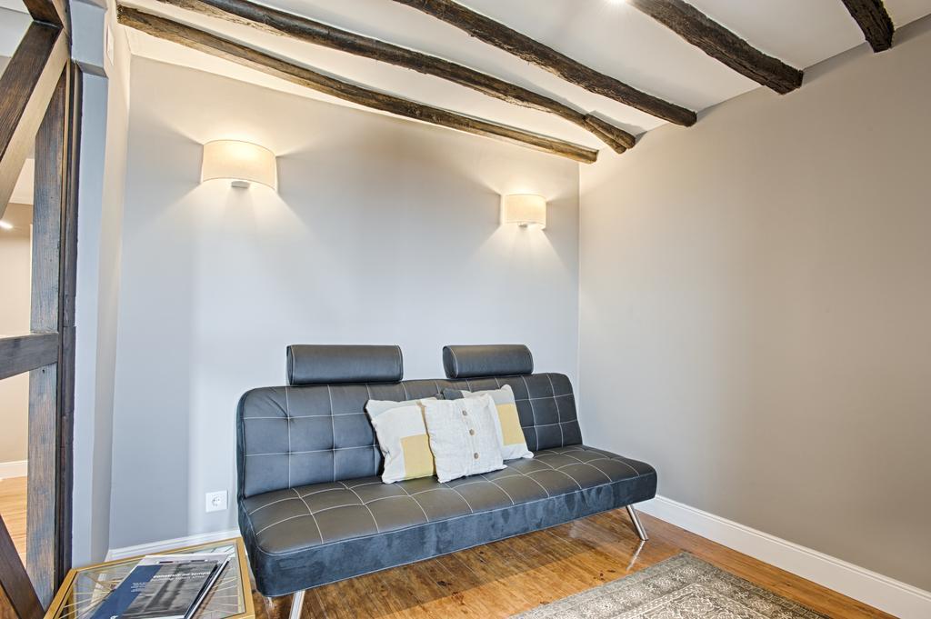 River View Alfama Historic Apartment
