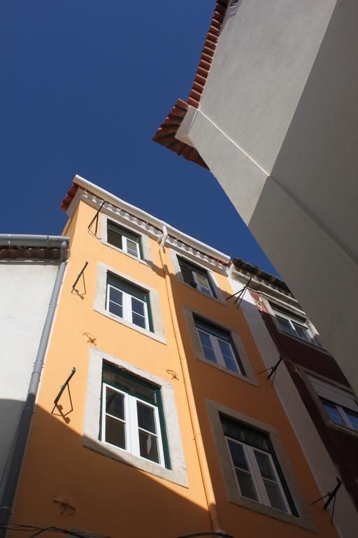 Little Duplex In Alfama Lissabon