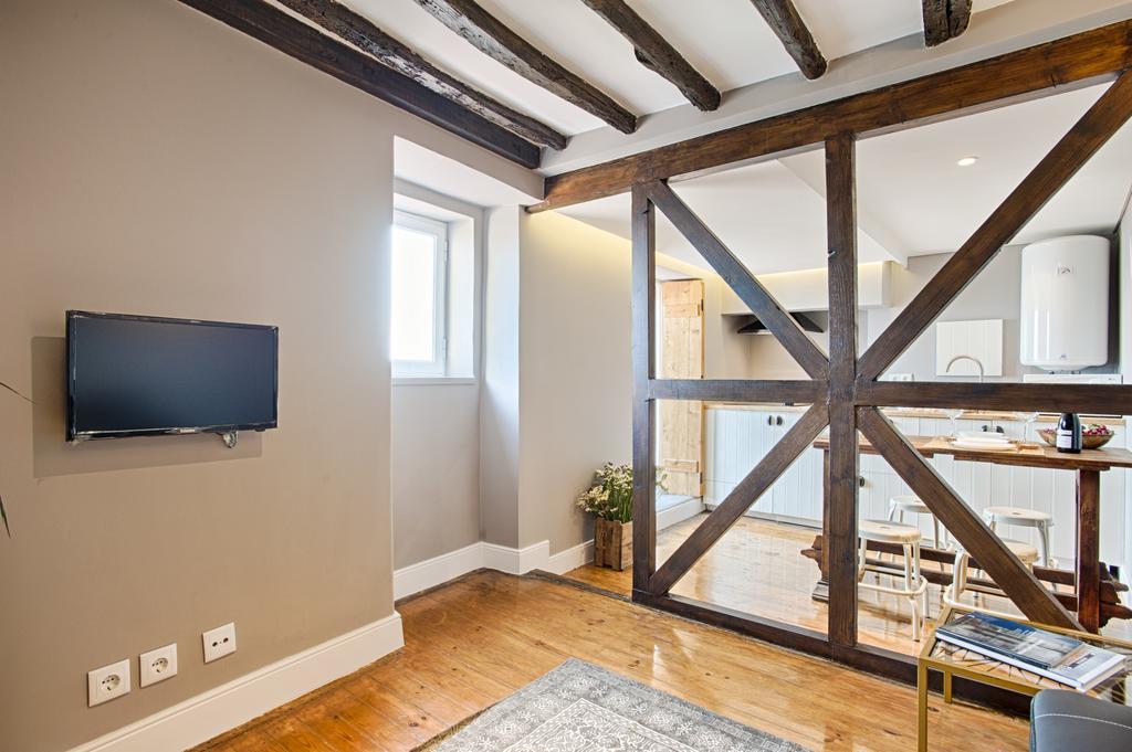 River View Alfama Historic Apartment