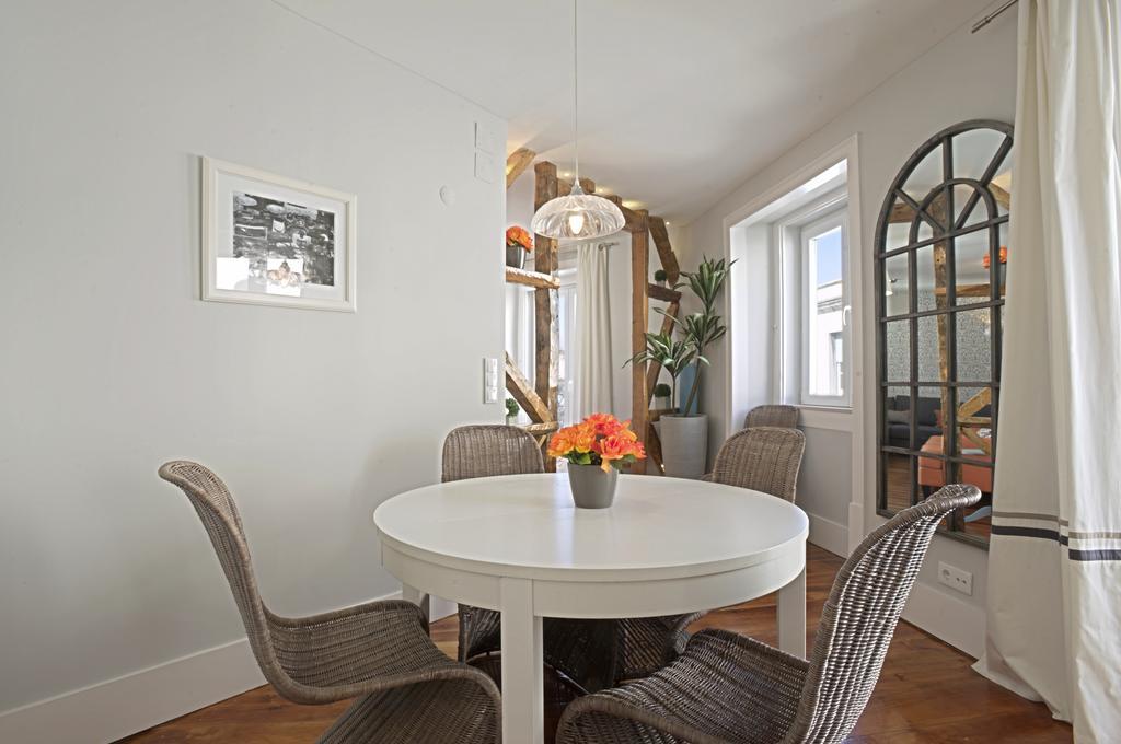 Duque-chiado Downtown Apartment