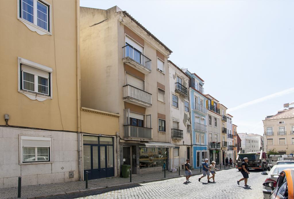 Appartement Joivy Bright 2br Apt With River Views &balcony In Alfama, Moments From Santa Apolonia Train Station Lisboa
