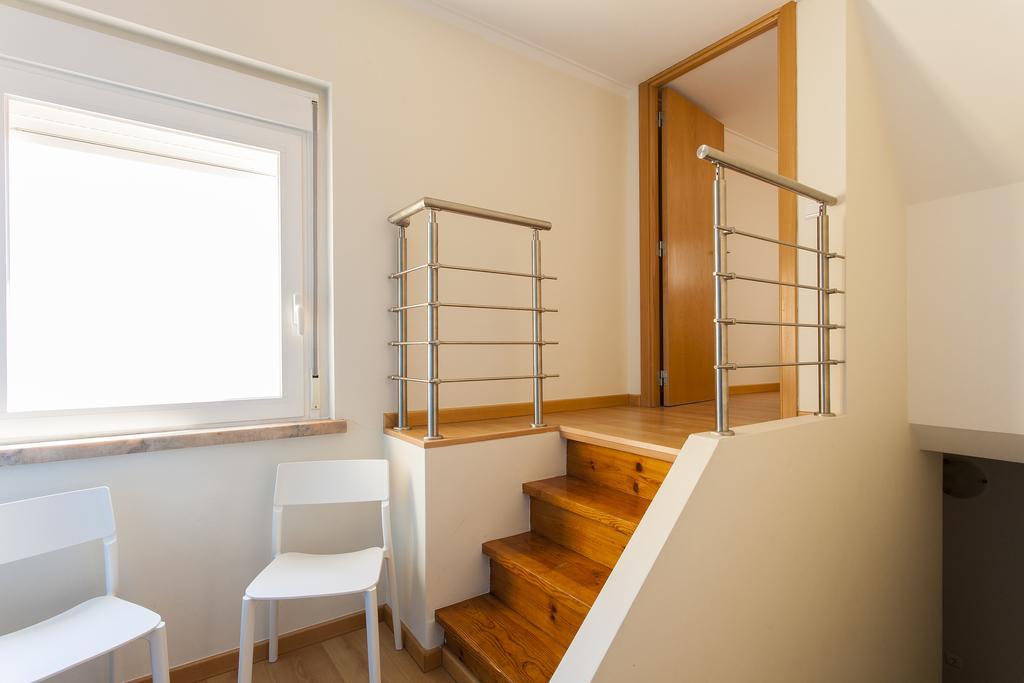 Appartement Joivy Bright 2br Apt With River Views &balcony In Alfama, Moments From Santa Apolonia Train Station *
