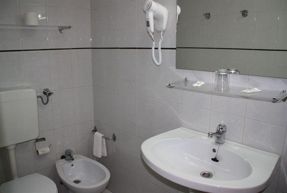 Paradouro Gasthuis 2*