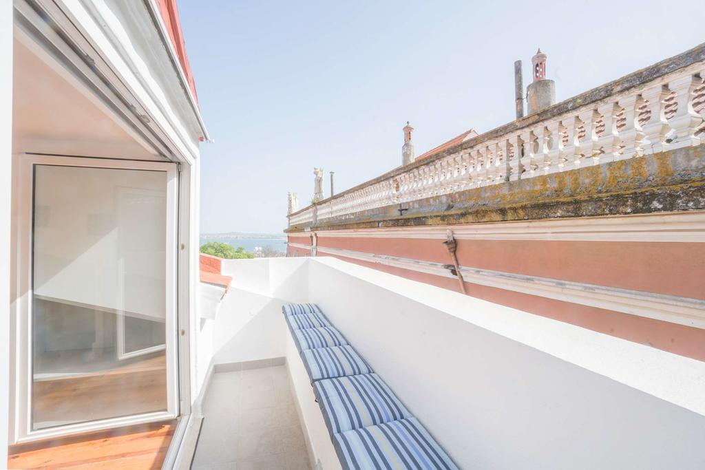 Tagus Balcony