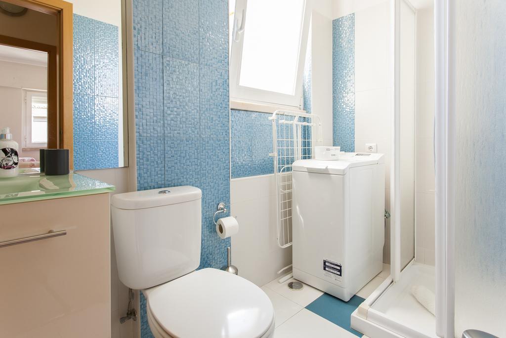 Appartement Joivy Bright 2br Apt With River Views &balcony In Alfama, Moments From Santa Apolonia Train Station Lisboa