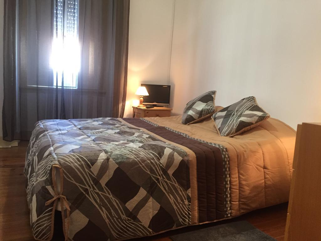 Residencia Almirante Guest house *