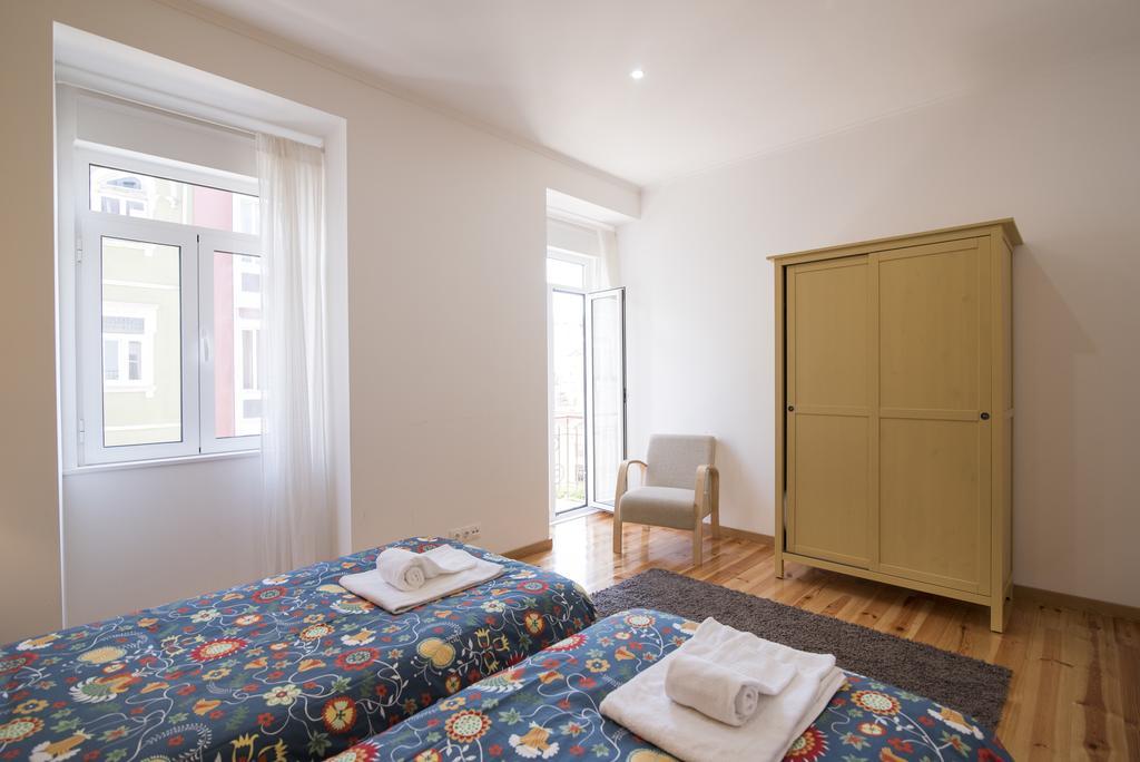 Almirante Deluxe By Homing Appartement *
