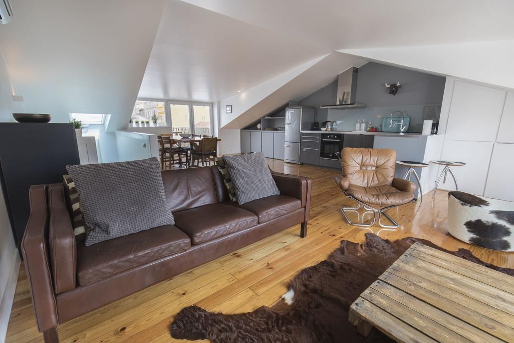 Lovelystay Rooftop Duplex In Sao Bento Appartement Lisboa