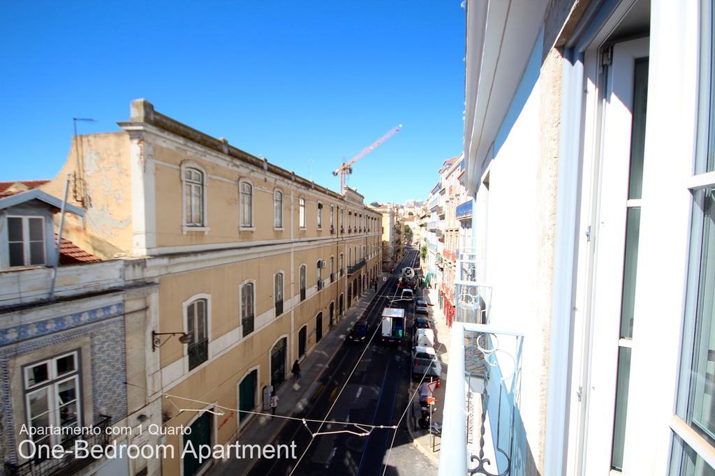 Akicity Cais Sodre In Lissabon