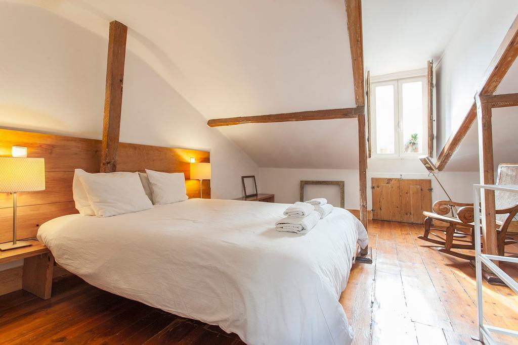 Central, Charming, Quiet, Garden And Parking * Lissabon