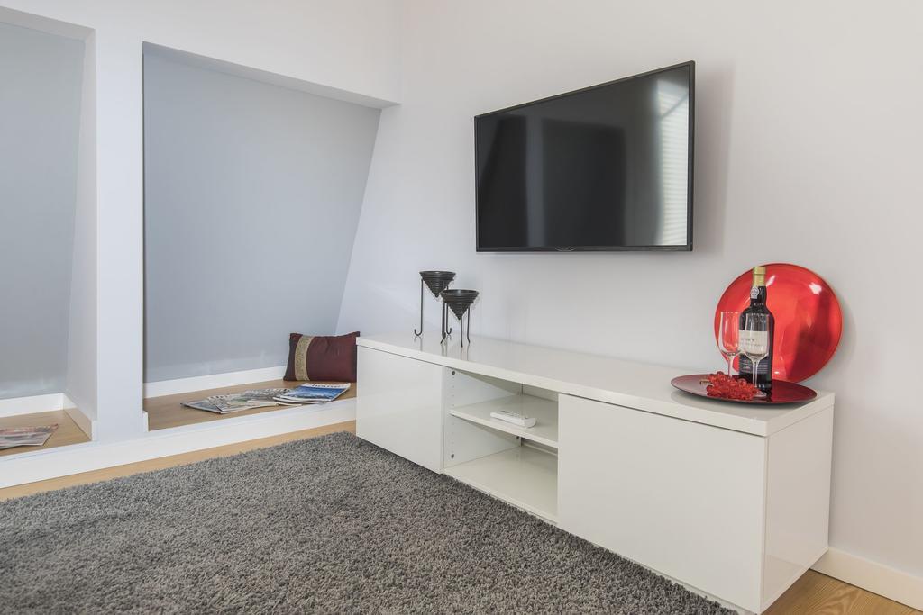 Lovelystay - 2bed Looking Good In Bairro Alto * Lisboa