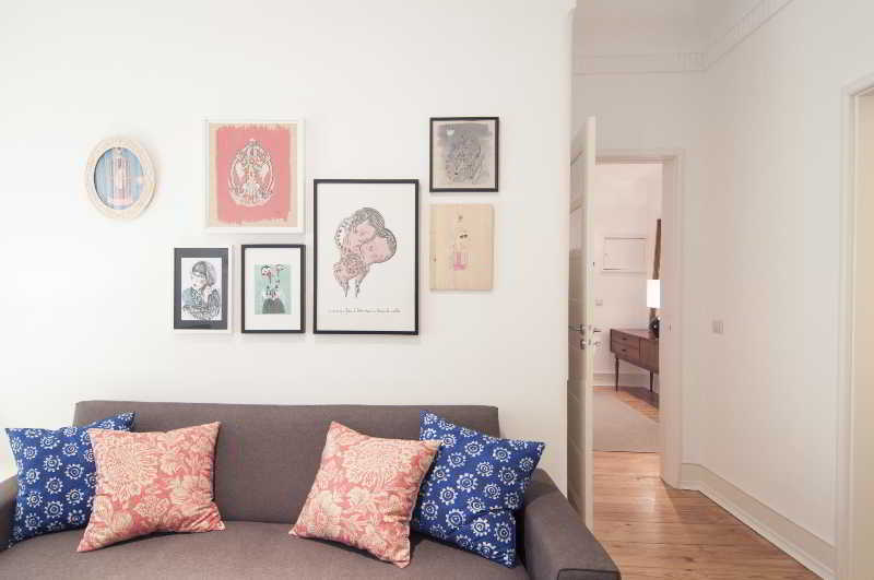 Flattered To Be In Apartamento Lisboa