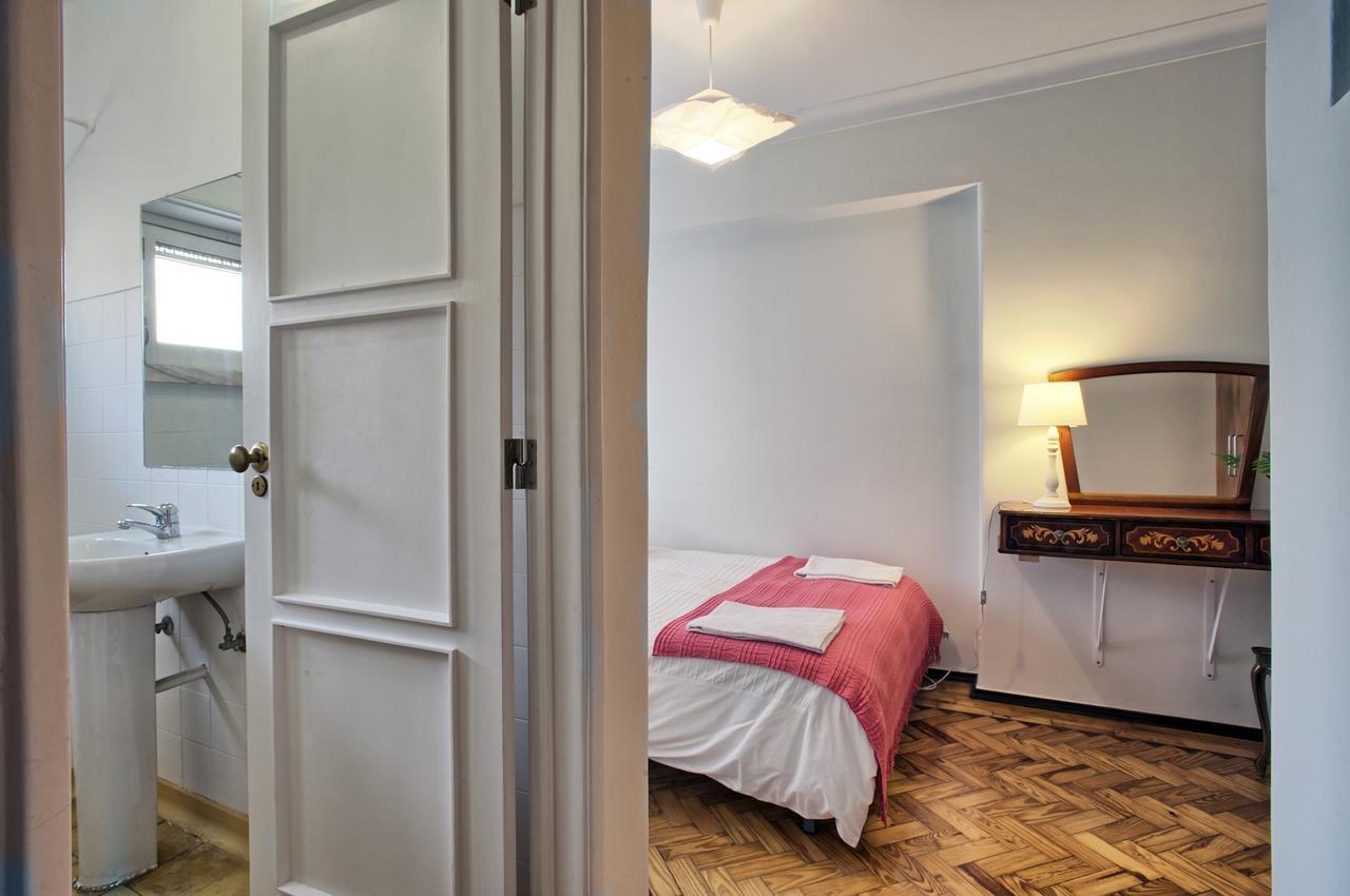Apolonia 3e Five Bedrooms *