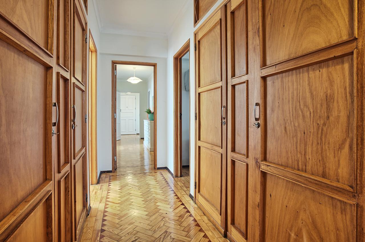 Apolonia 3e Five Bedrooms