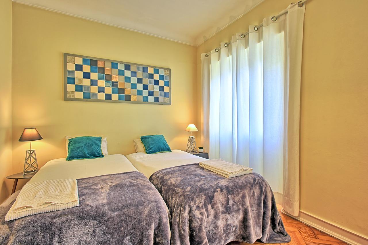 Almirante 2 Four Bedrooms Apartment *