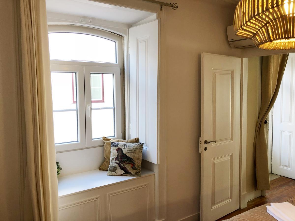 Appartement Remodeled Historic In Bairro Alto Lissabon