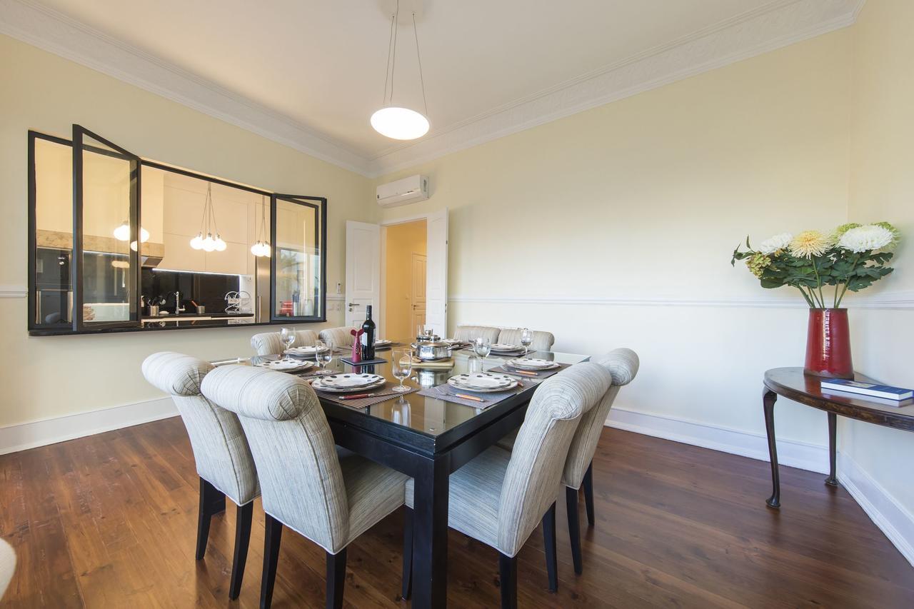 Spacious 4bdr River View Appartement *