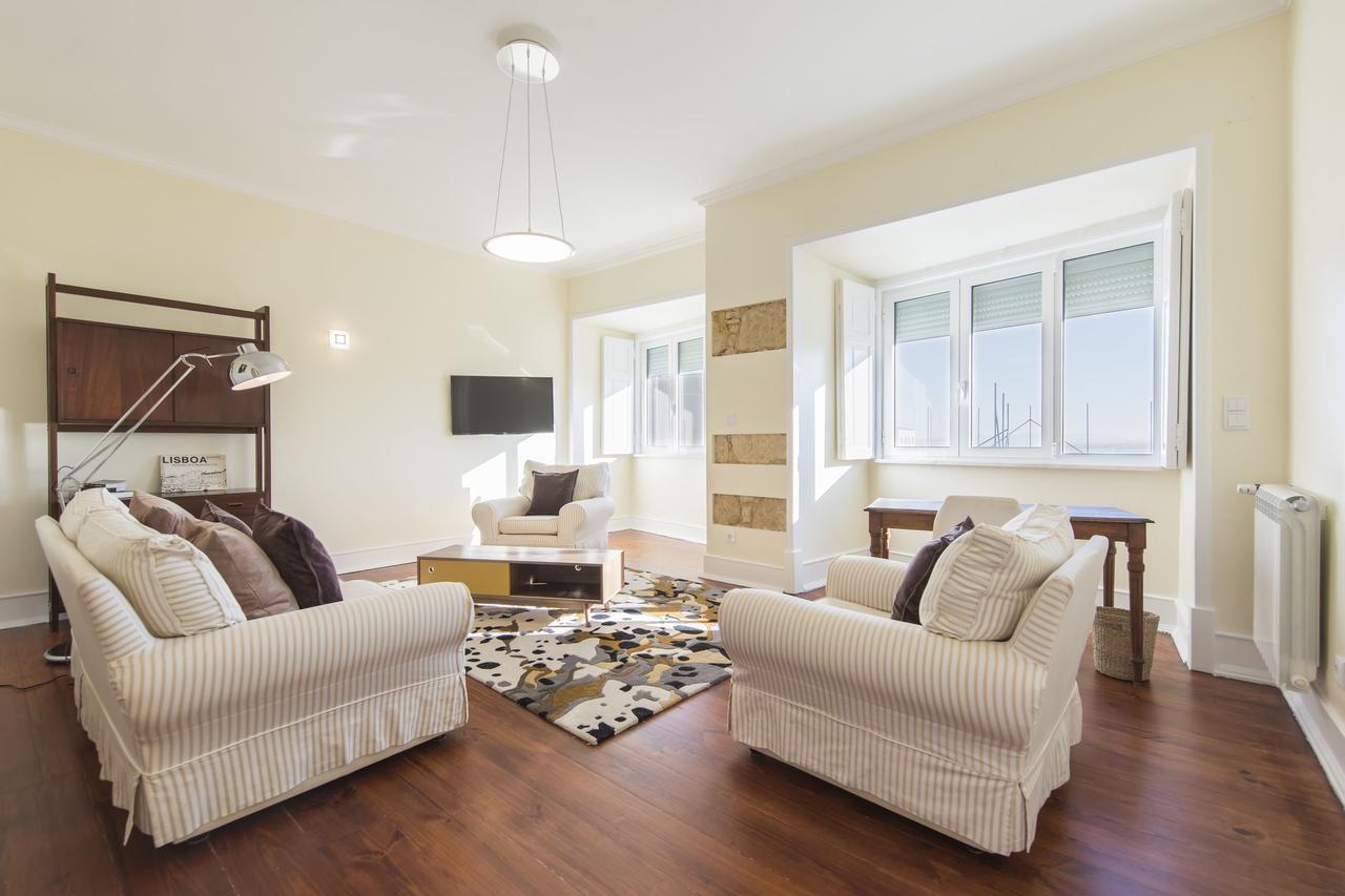 Spacious 4bdr River View Appartement *