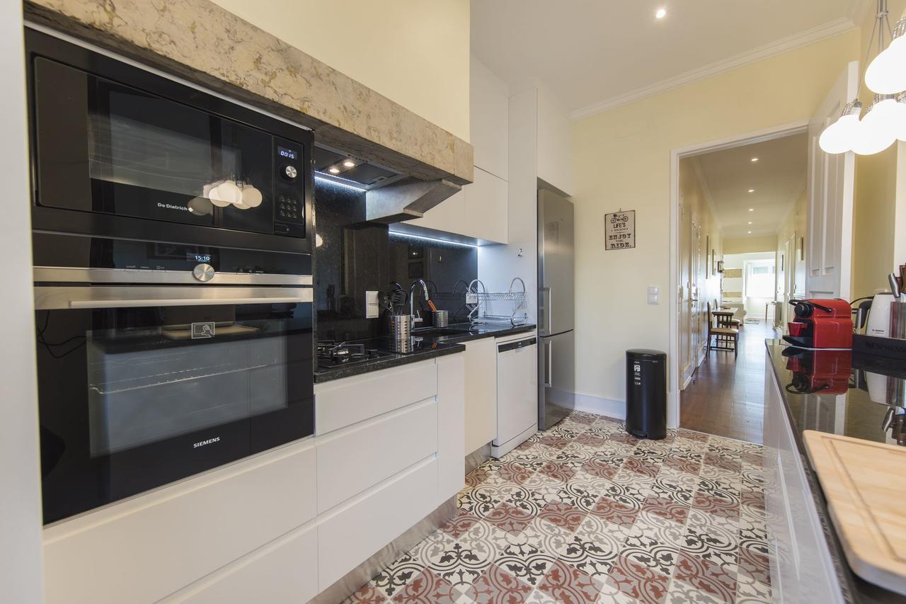 Spacious 4bdr River View Appartement Lisboa