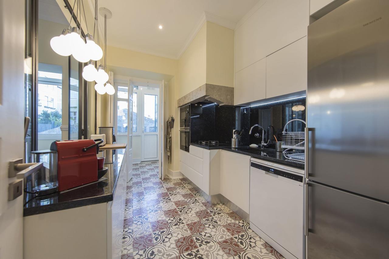 Spacious 4bdr River View Appartement