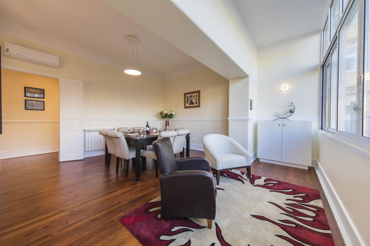 Spacious 4bdr River View Appartement *