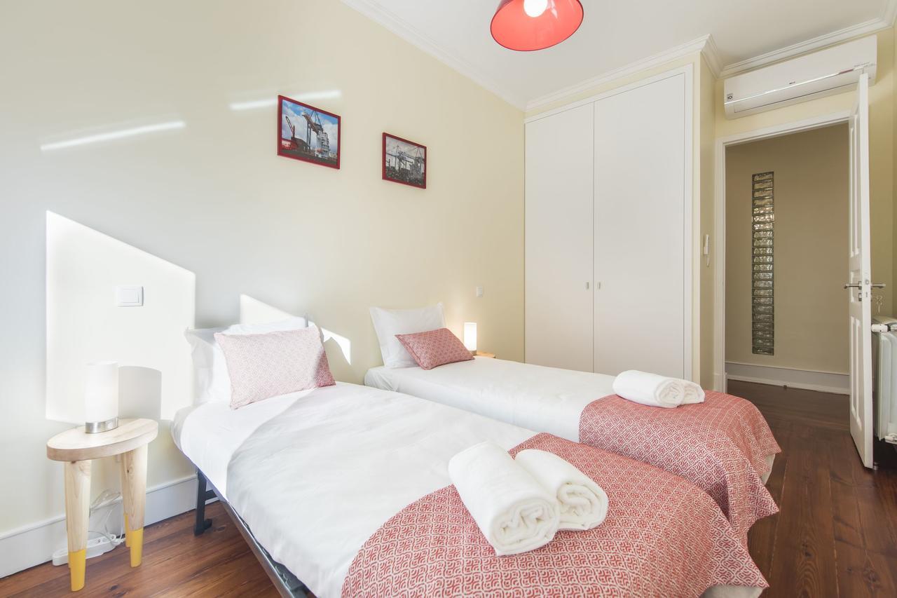 Spacious 4bdr River View Appartement Lisboa
