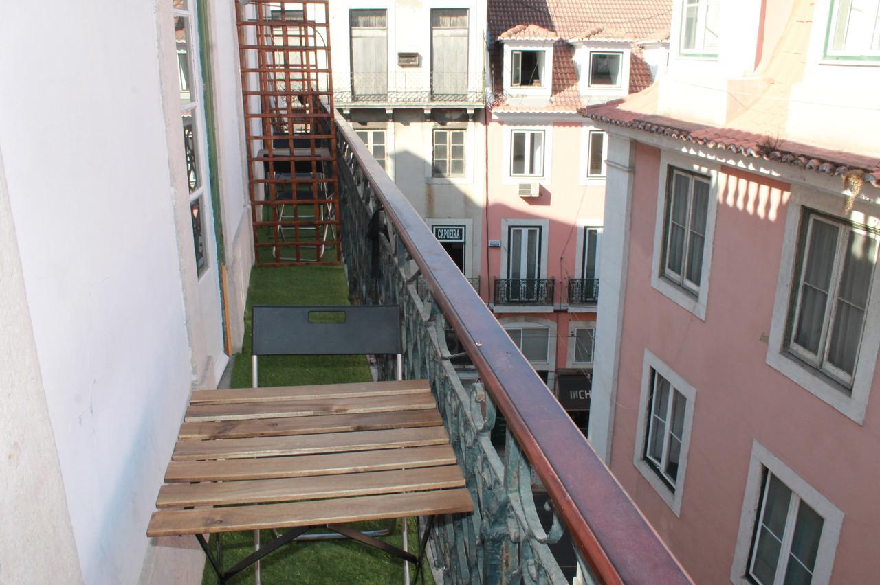 Surf In Chiado