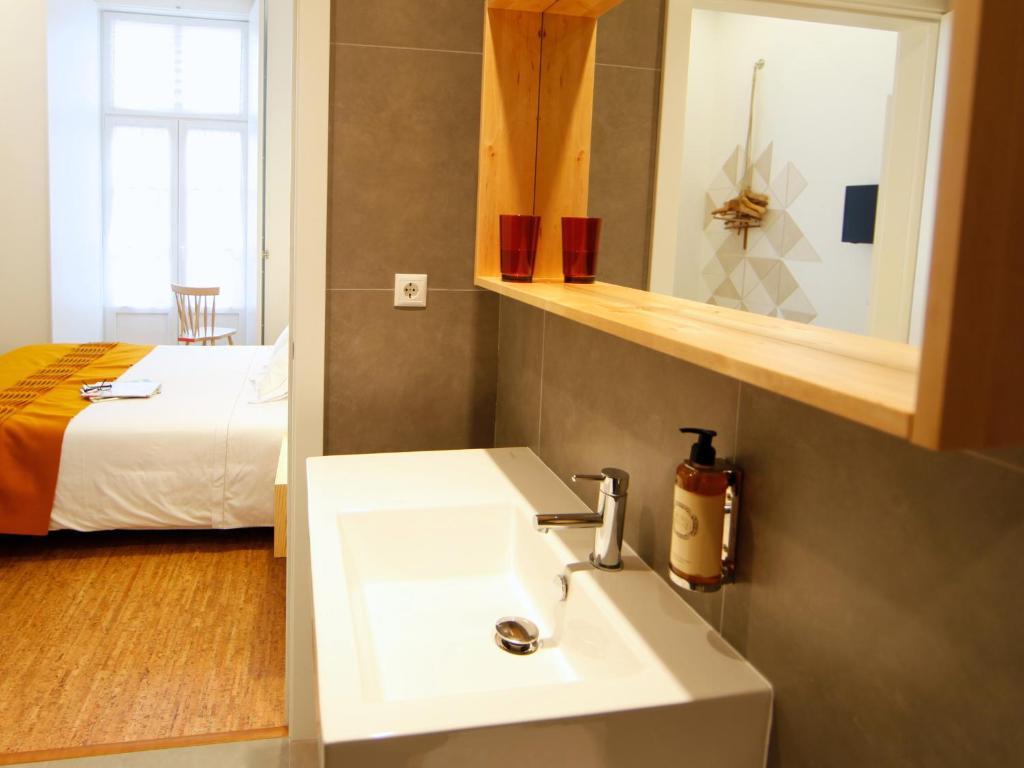 Hall Chiado Guest house 2*