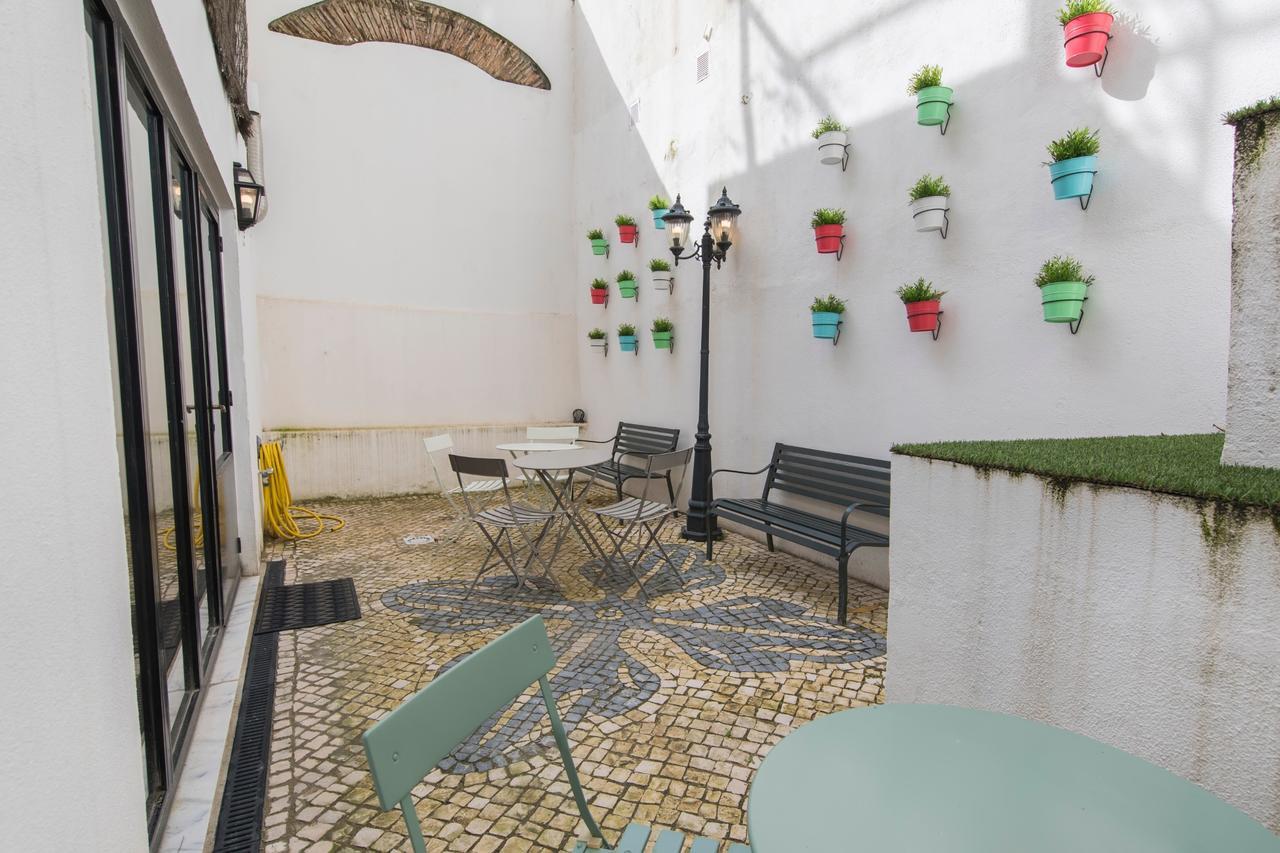 Lovelystay - Bica Patio Duplex Apartment *