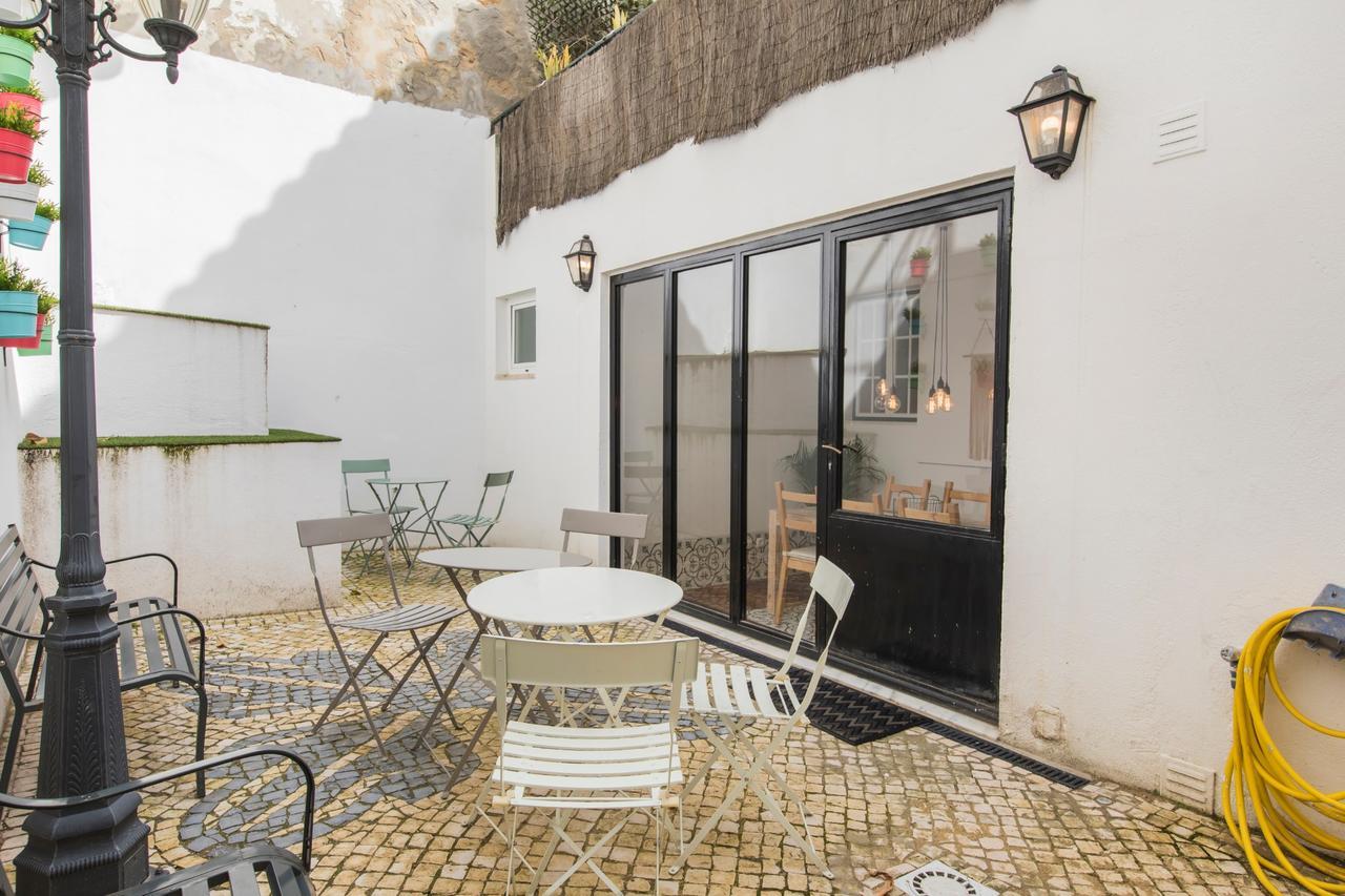 Lovelystay - Bica Patio Duplex Apartment