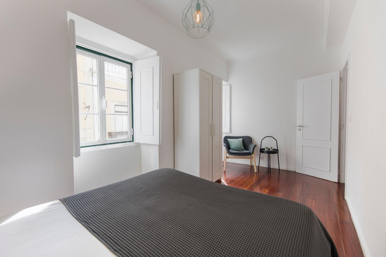 Apartment Lovelystay - Bica Patio Duplex