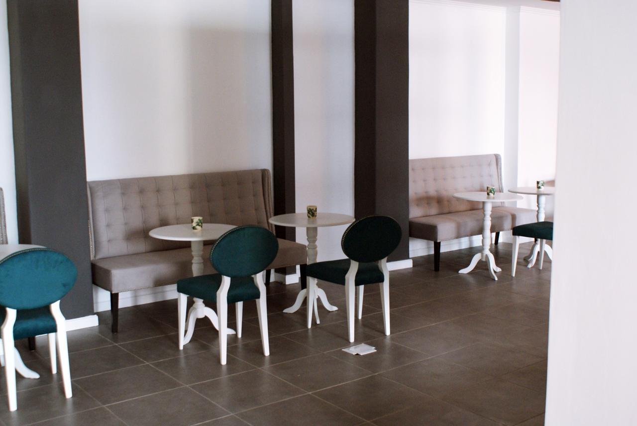 Garden Prince Suites Couette-café *