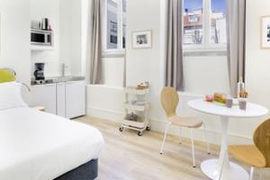 Serviced - Ascensor Da Bica Hotel Lisboa